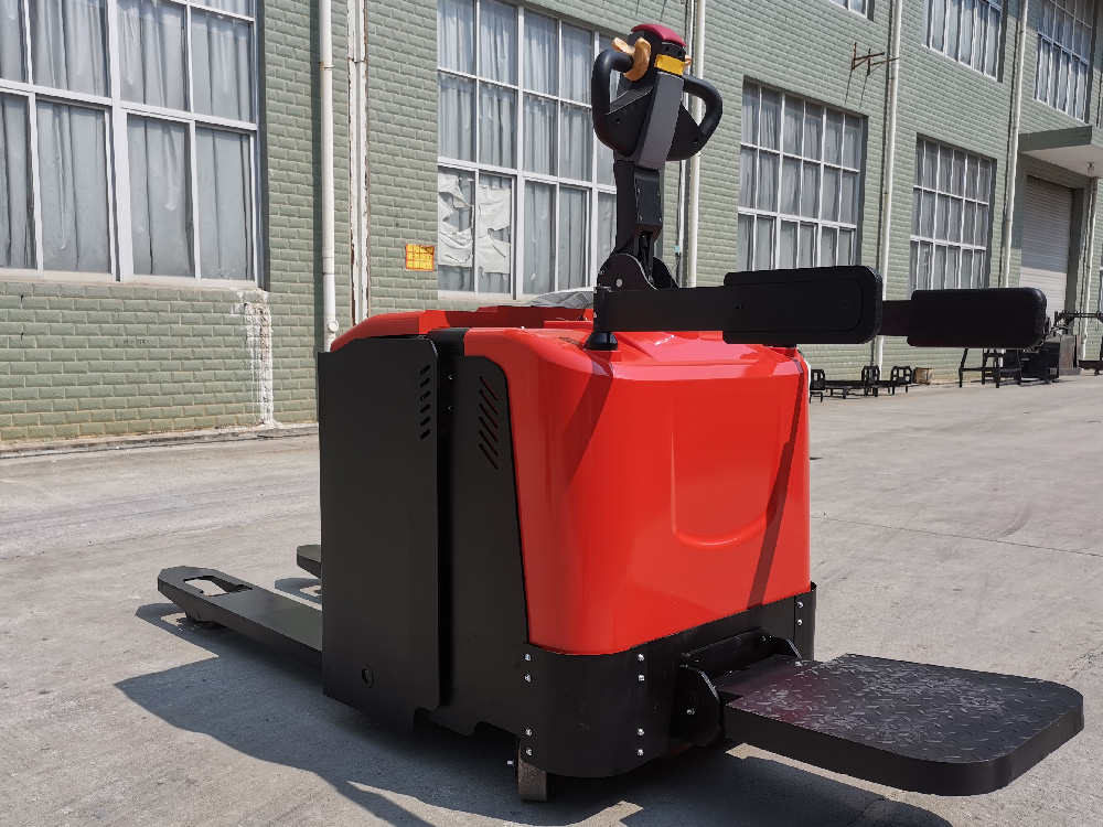 0612_1718180147139879.jpg 6吨搬运车.jpg