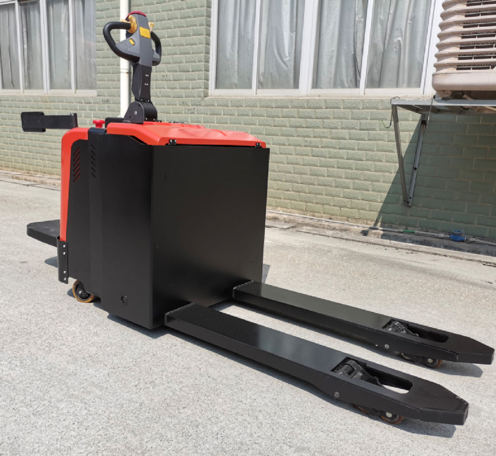 0612_1718180157605629.jpg 6吨搬运车2.jpg